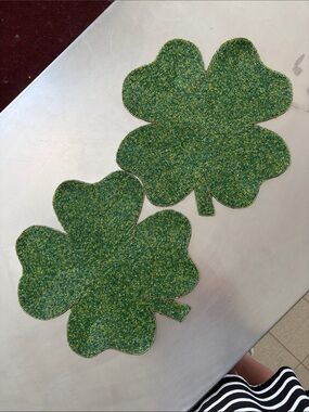 Green Shamrock Placemat Set of 2 - Decorative Table Linen